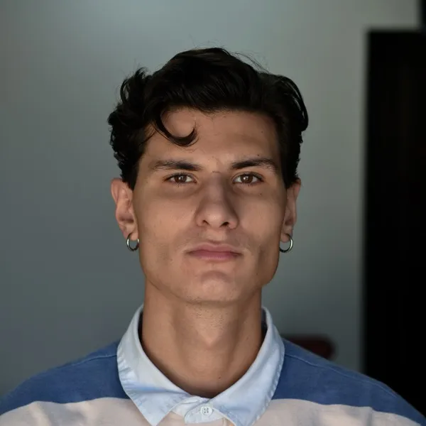 Felipe Cunha, fundador e barbeiro na Punchline Barbearia